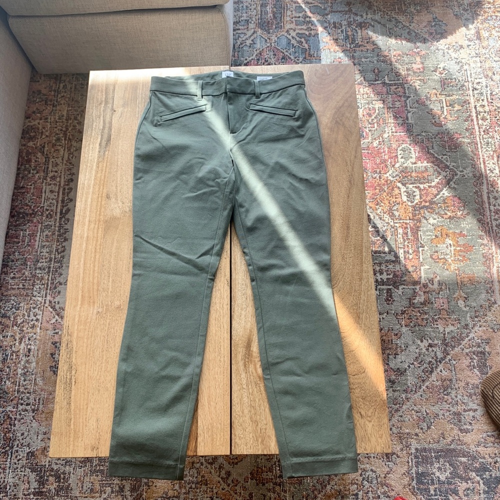 NWOT Gap signature skinny ankle trouser pants size 4
